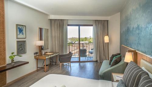 Deluxe Double or Twin Room with Balcony