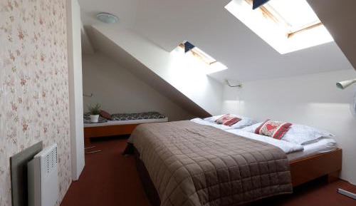Standard Double Suite