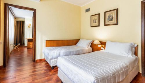 Triple Room with Private External Bathroom