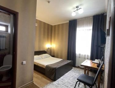 Deluxe Double Room with Bath