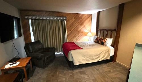 Queen Room