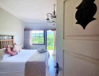 Queen Room with Spa Bath