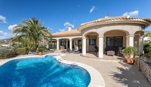 Villa with Sea View