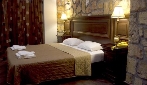 Superior Twin Room with Town View