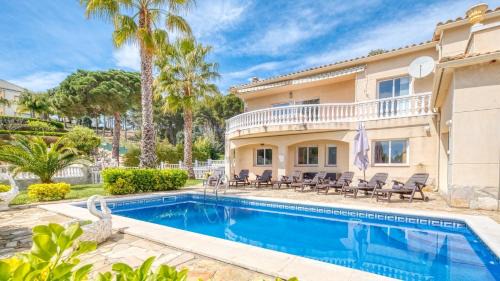 Villa with Sea View