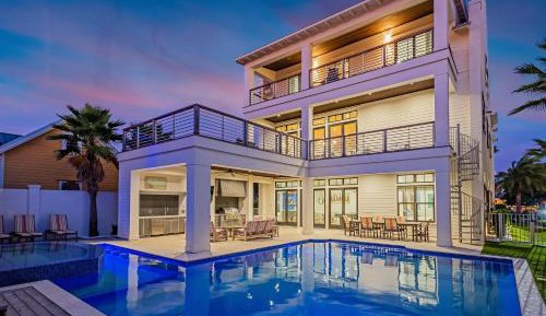 One-Bedroom Holiday Home