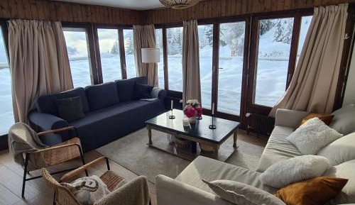 Suite with Mountain View