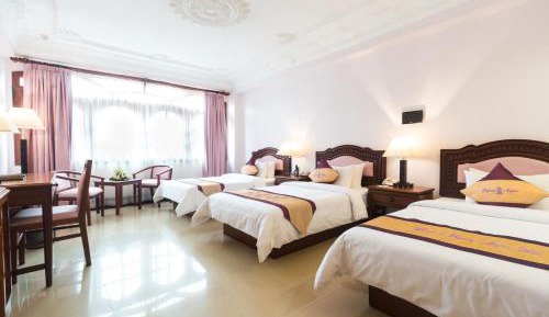 Deluxe Triple Room