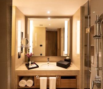 Superior King Room
