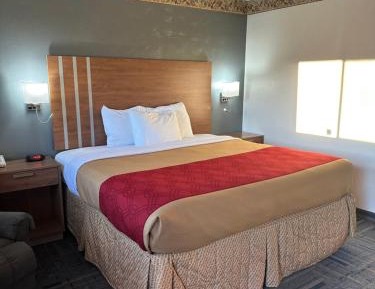 King Room - Non-Smoking