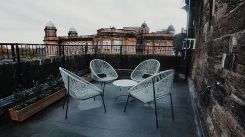 Apartment with Terrace