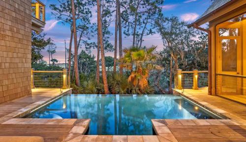 Four-Bedroom Holiday Home