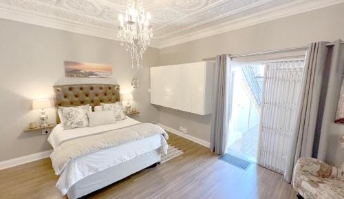 Executive Queen Room
