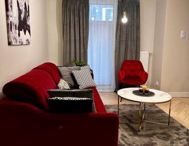 Deluxe King Suite
