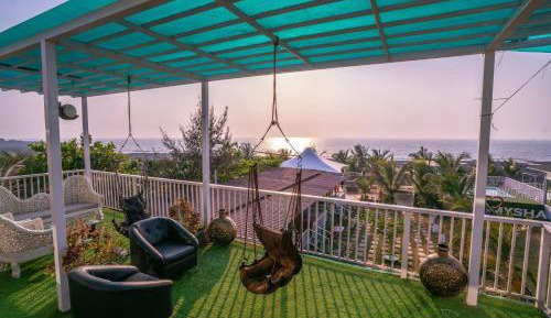 Deluxe Double Room with Balcony and Sea View
