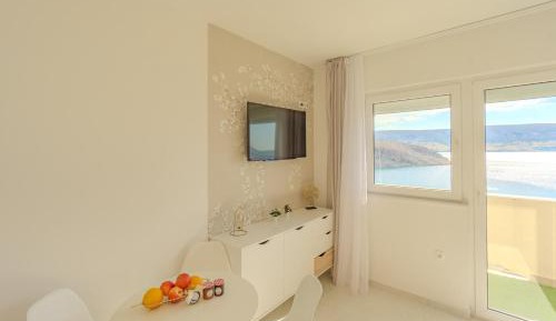 Apartment with Sea View 3