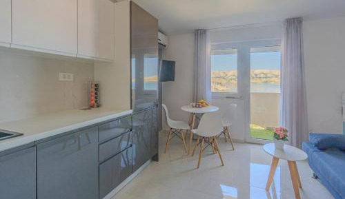 Apartment with Sea View 5