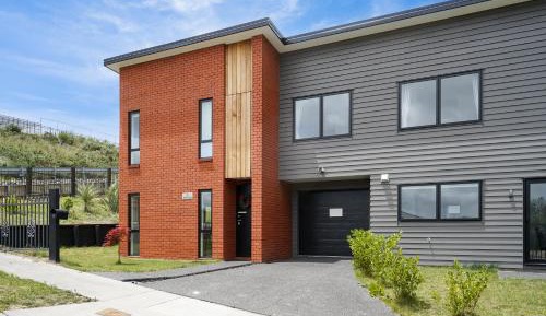 Three-Bedroom Townhouse
