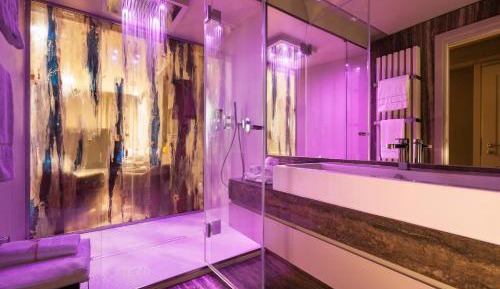 Queen Suite with Garden View and Turkish Bath
