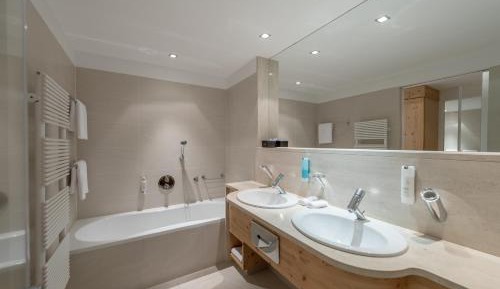 Junior Suite with Access to the Thermal Spa