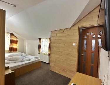 Quadruple Room with Mountain View