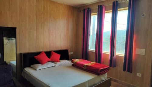 Deluxe Double Room with Balcony