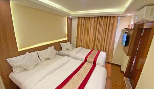 Deluxe Double or Twin Room