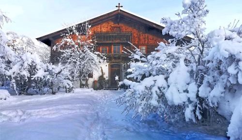 Three-Bedroom Holiday Home 