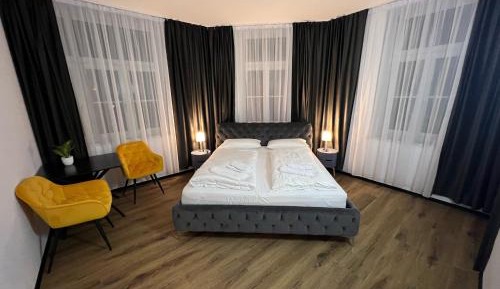 Large Double Room