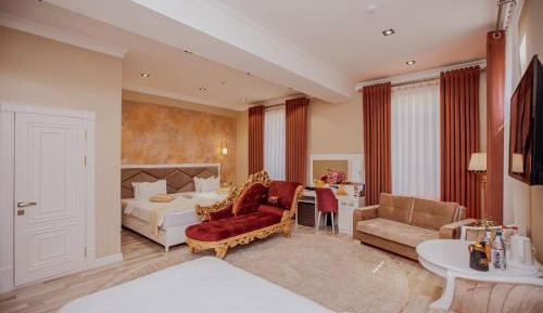 Luxury Triple Room