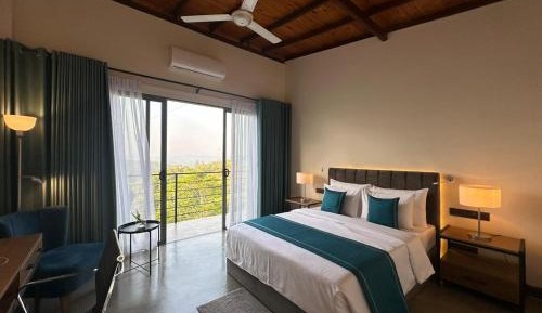 Double Room with Mountain View