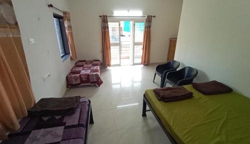 8-Bed Mixed Dormitory Room