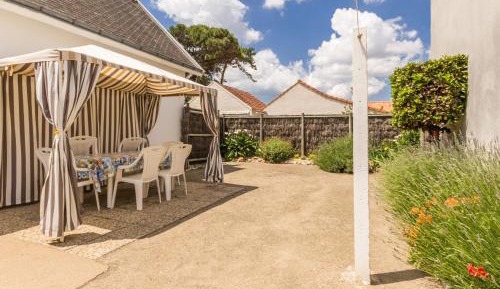 Holiday Home (4 Adults)