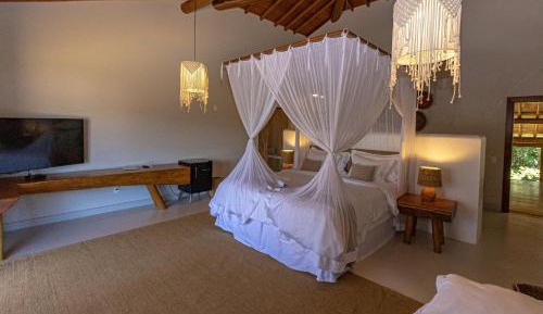 Deluxe Suite with Spa Bath