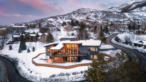 Five-Bedroom Holiday Home
