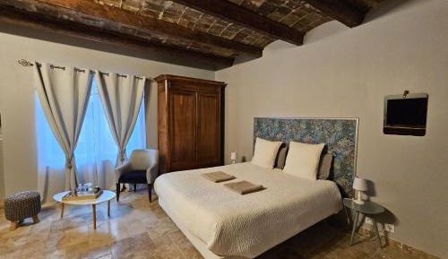 Deluxe Double Room with Shower