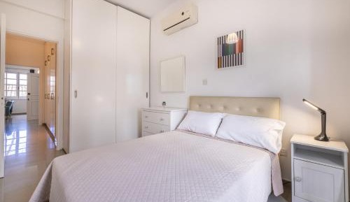 Two-Bedroom Deluxe Apartment with Balcony