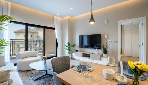 One-Bedroom Apartment