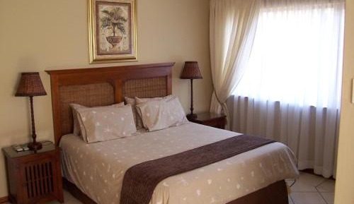 Queen Room with Garden View