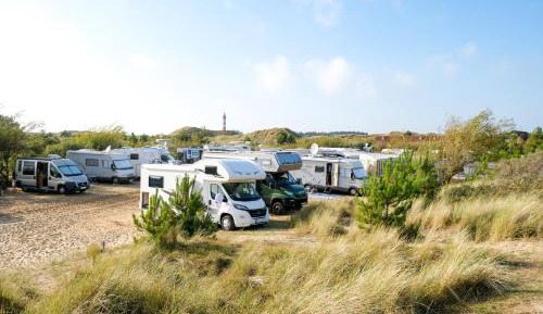 Leerer Komfort Stellplatz für Wohnmobil/Van