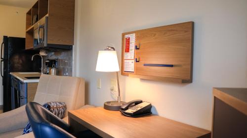 Queen Studio Suite