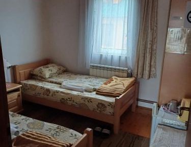 Twin Room with Mountain View