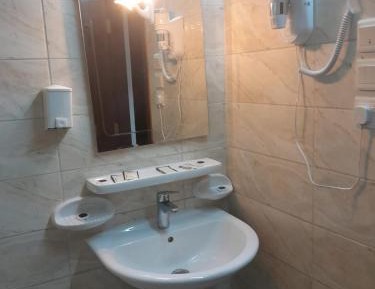 Quadruple Room with Private Bathroom