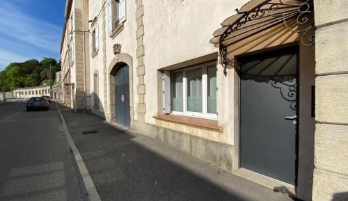 One-Bedroom Standard Apartment