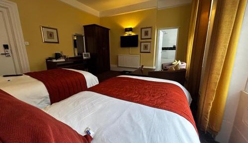 Standard Twin Room