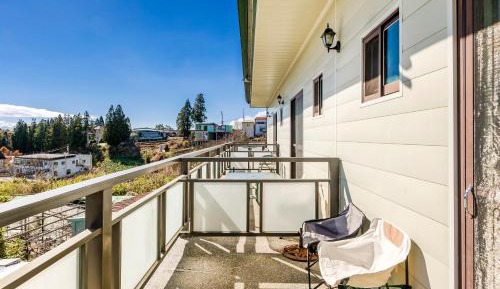 Quadruple Room with Mountain View