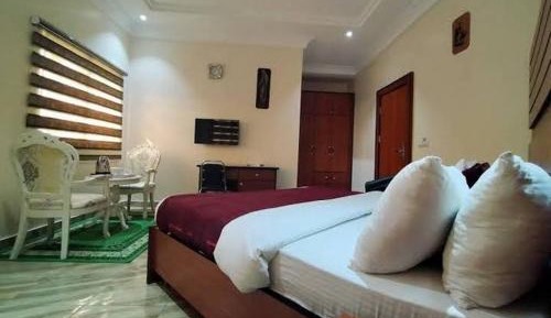 Double Room with Private Bathroom