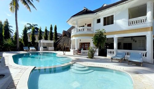 King Room with Pool View