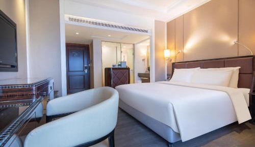 Elegant King Room