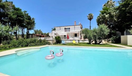 Four-Bedroom Holiday Home